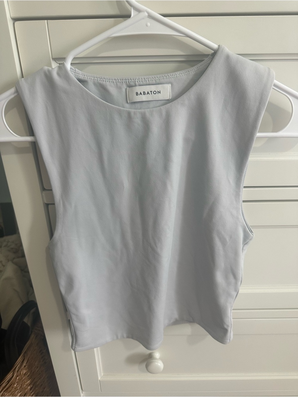 Babaton Pale Gray Scoop-Neck Tank